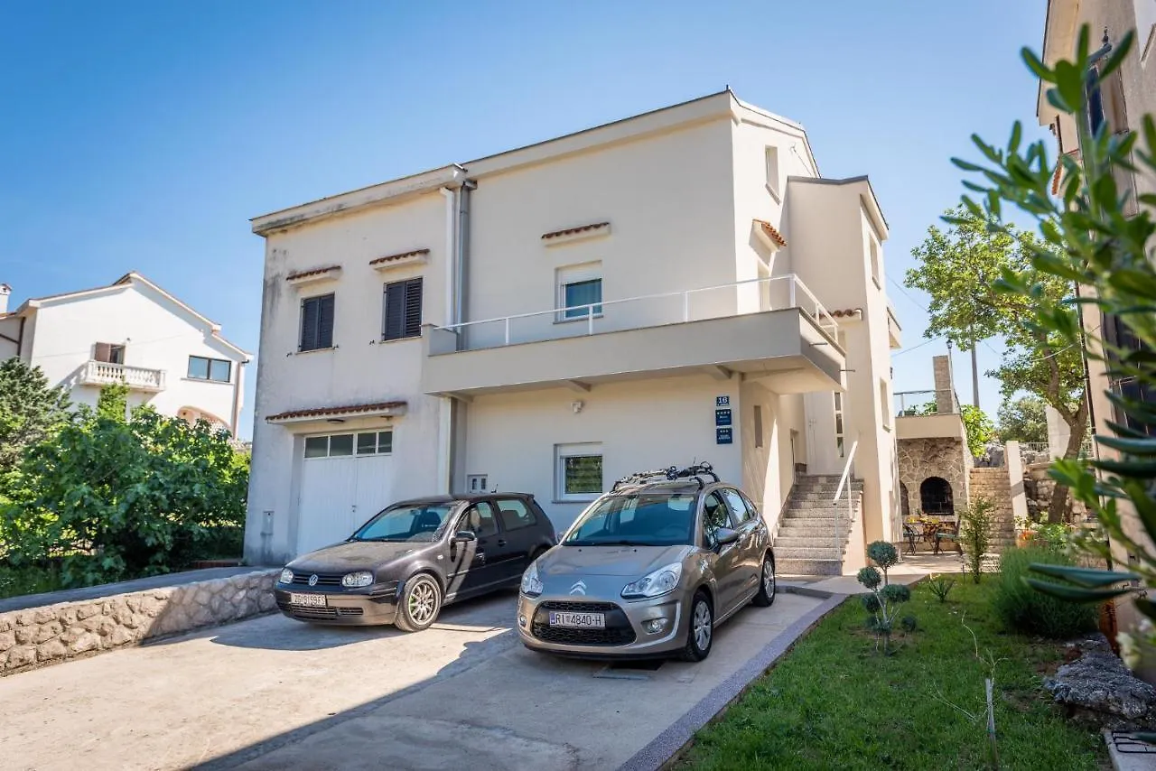 Apartments Omorfia Kraljevica