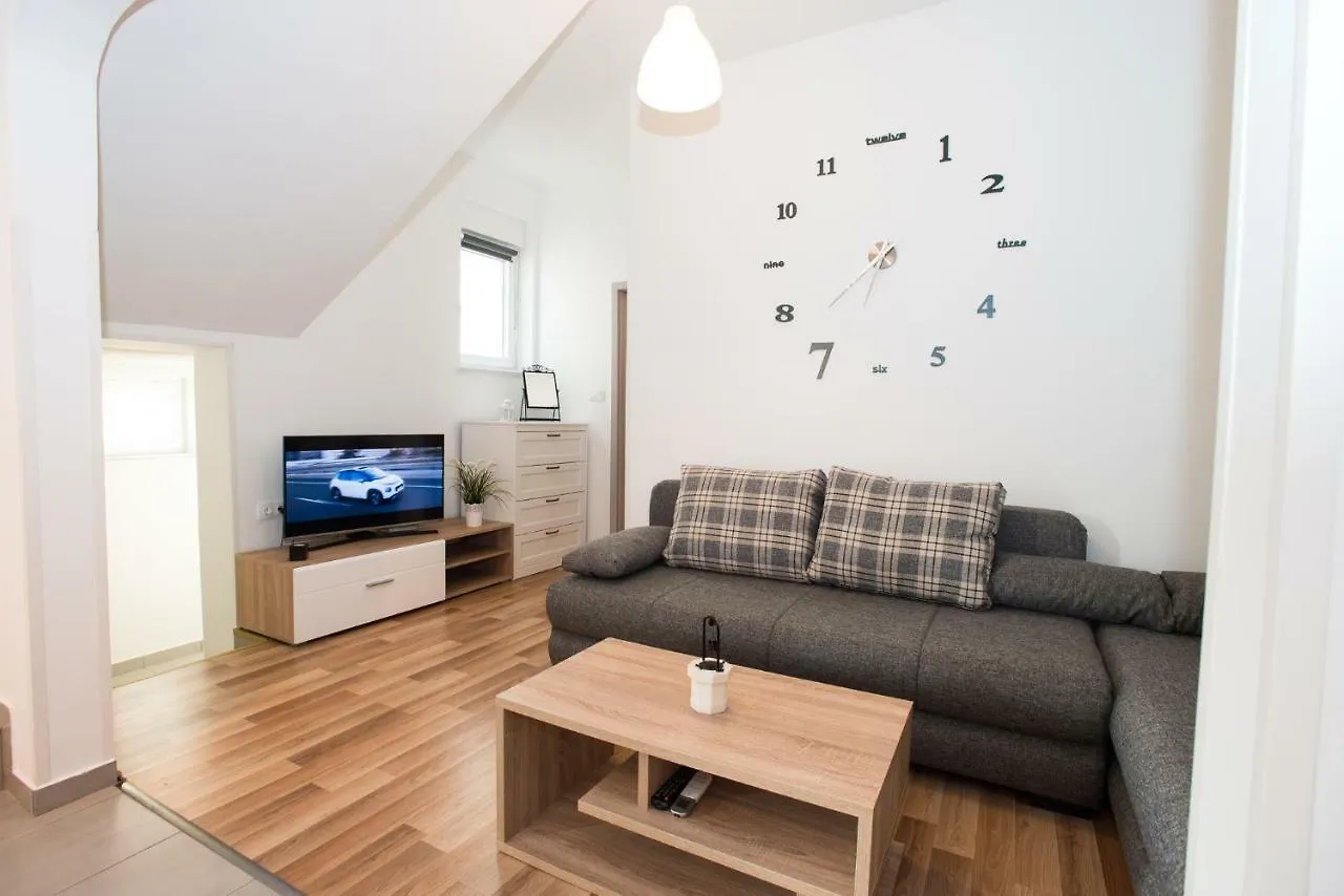 Apartments Omorfia Kraljevica 0*,  Croatia