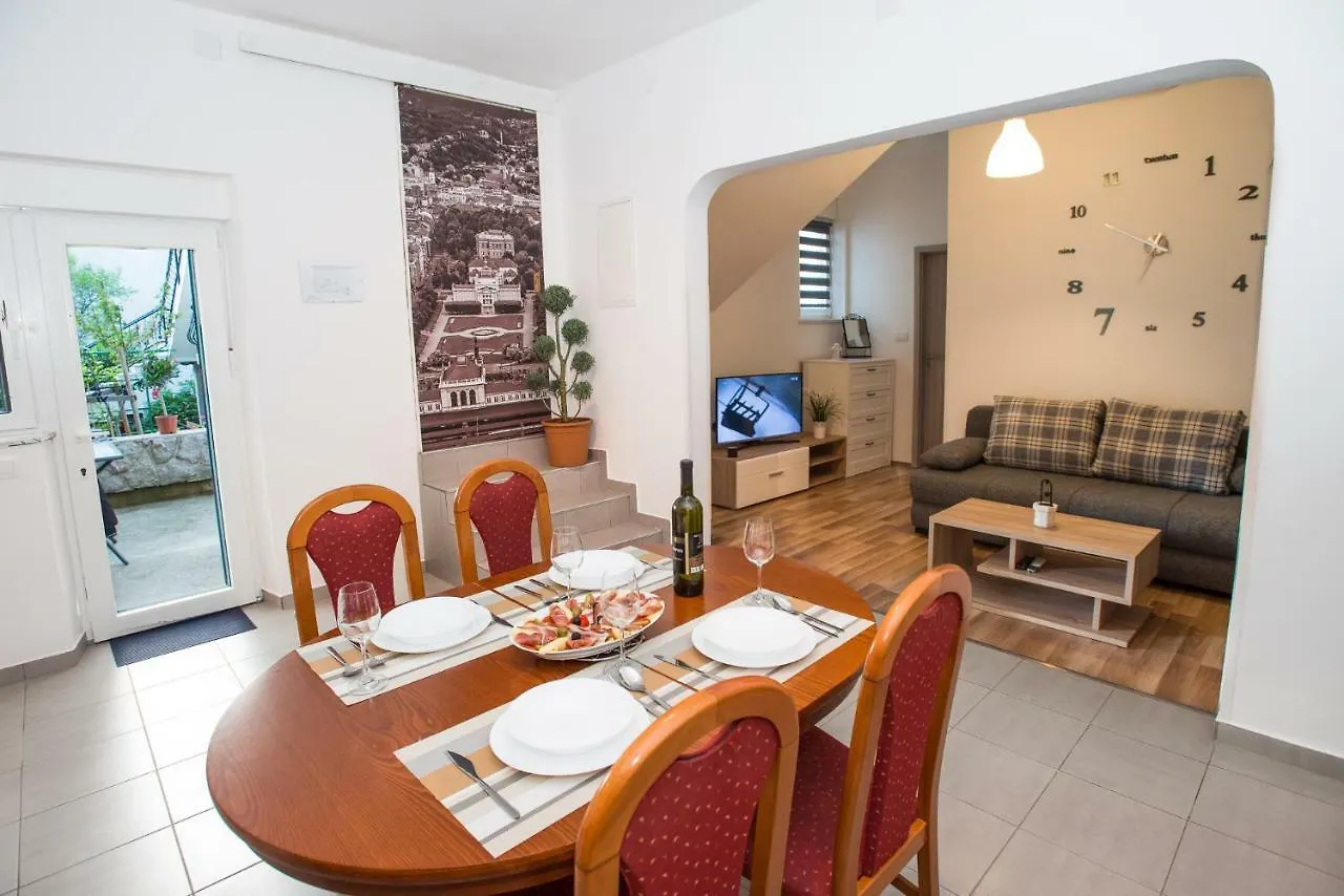 Apartments Omorfia Kraljevica Croatia